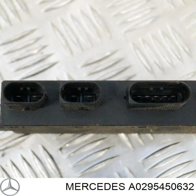 Купити A0295450632 Mercedes Модуль управління двигуном