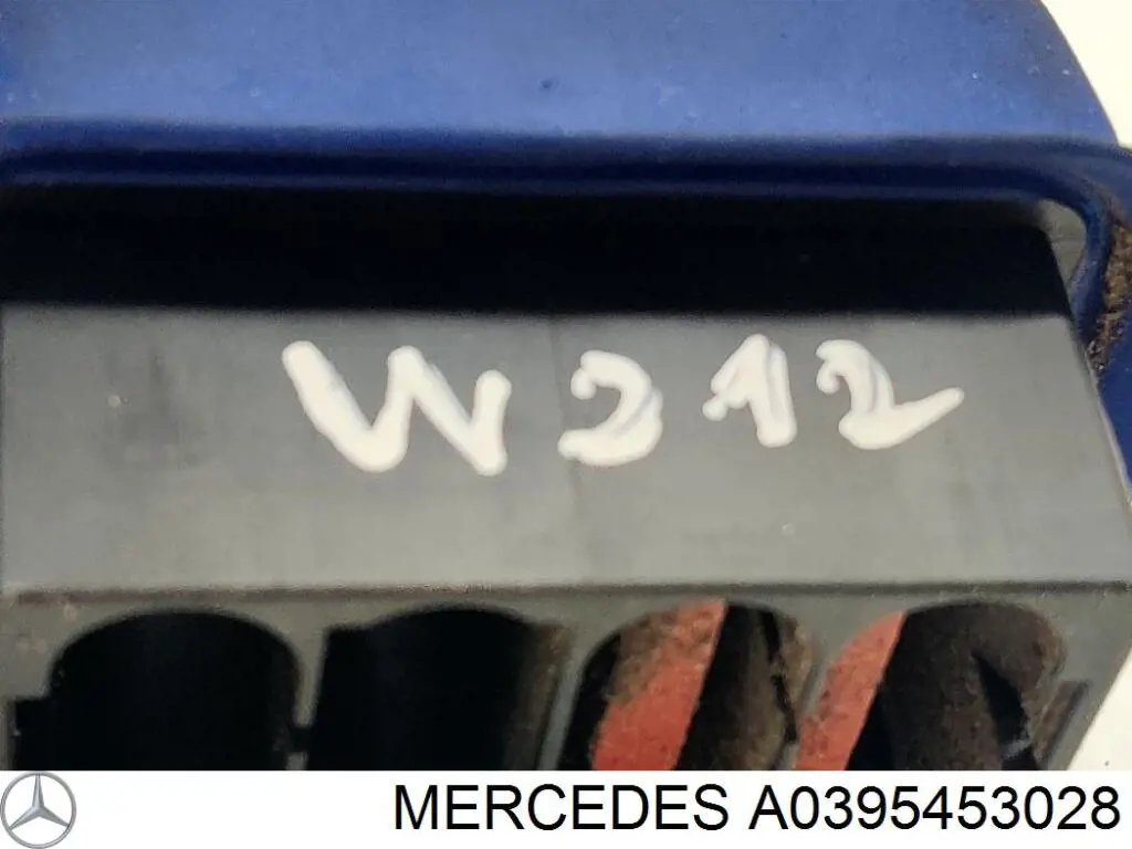 Купити A0395453028 Mercedes 