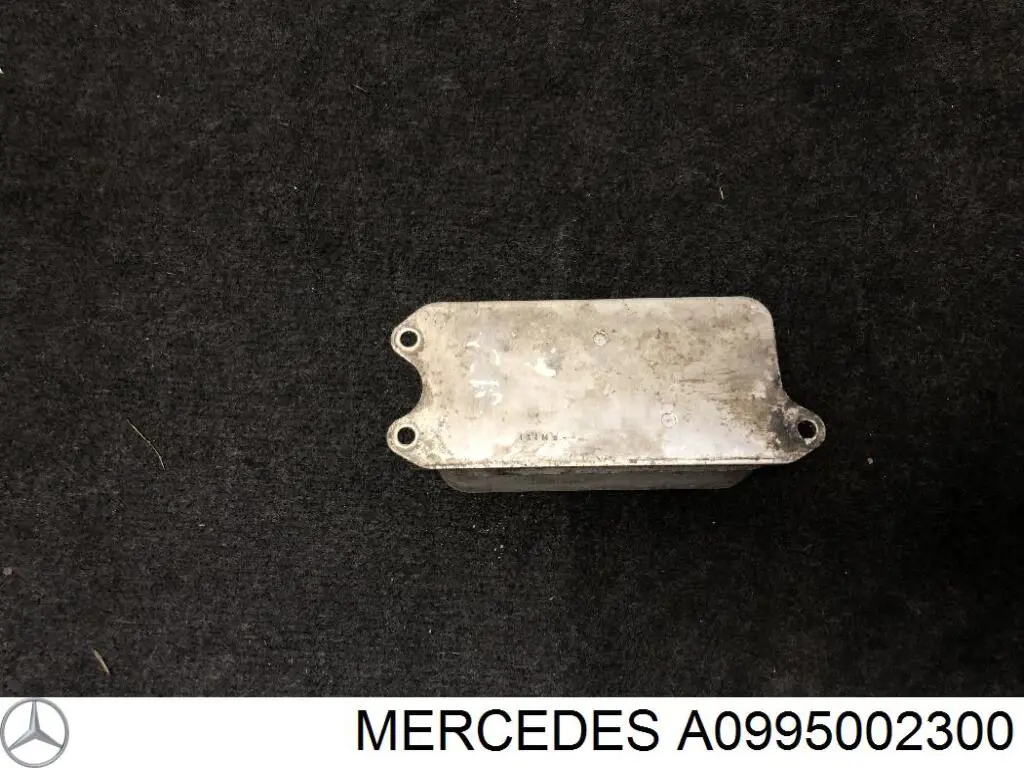 Радіатор охолодження, АКПП A0995002300 Mercedes