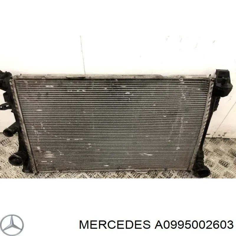A0995002603 Mercedes радіатор охолодження двигуна