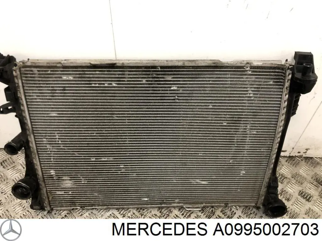Радіатор A0995002703 Mercedes
