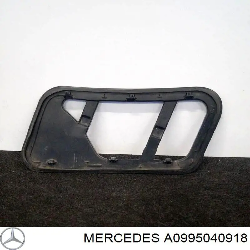 Кронштейн радіатора лівий Mercedes A0995040918 ціна, від 64.68 USD