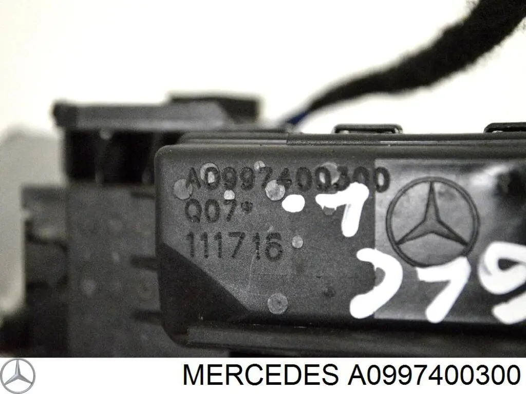 A0997400300 Mercedes замок кришки багажника/задньої 3/5-ї двері, задній