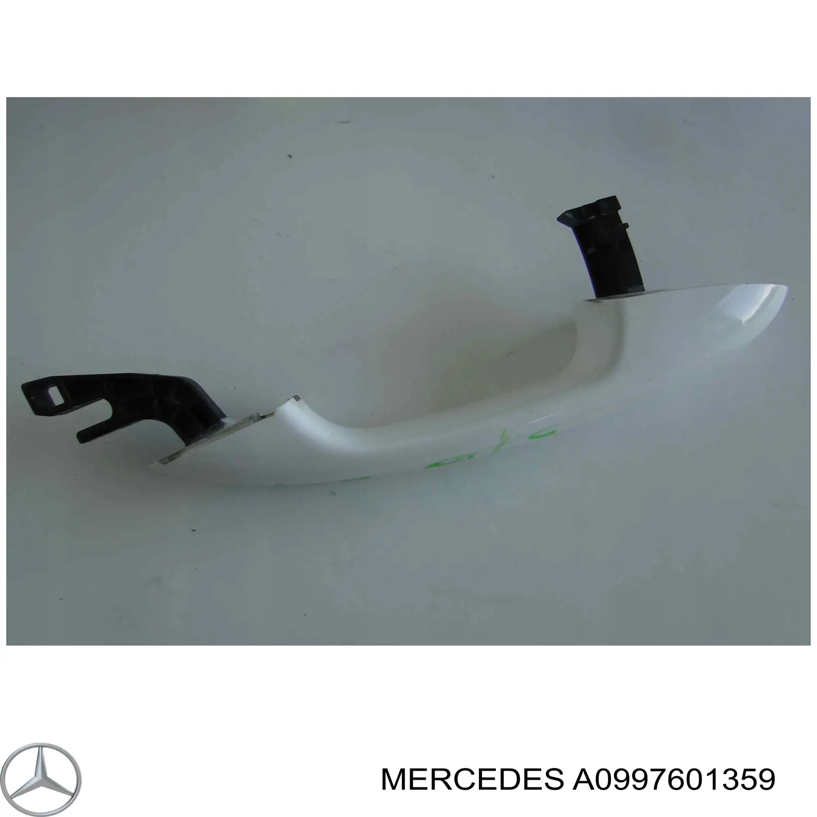 A0997601359 Mercedes Ручка передньої двері зовнішня ліва