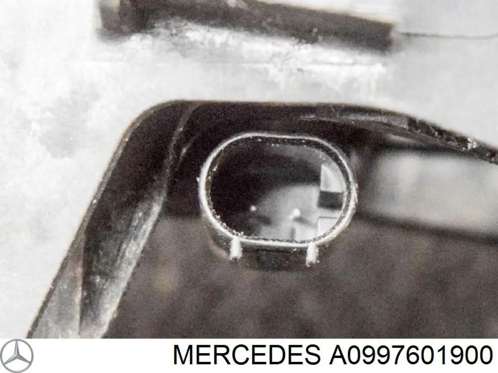 Тримач зовнішньої ручки дверей, передньої лівої Mercedes A0997601900 ціна, від 10.55 USD