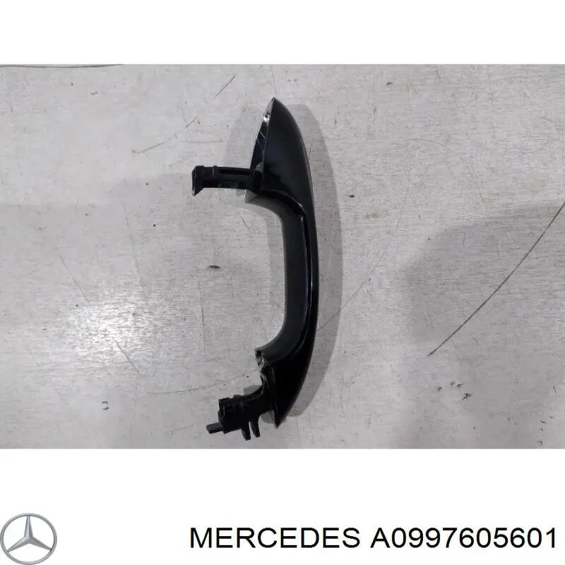 A09976056019040 Mercedes Ручка задніх дверей зовнішня, права