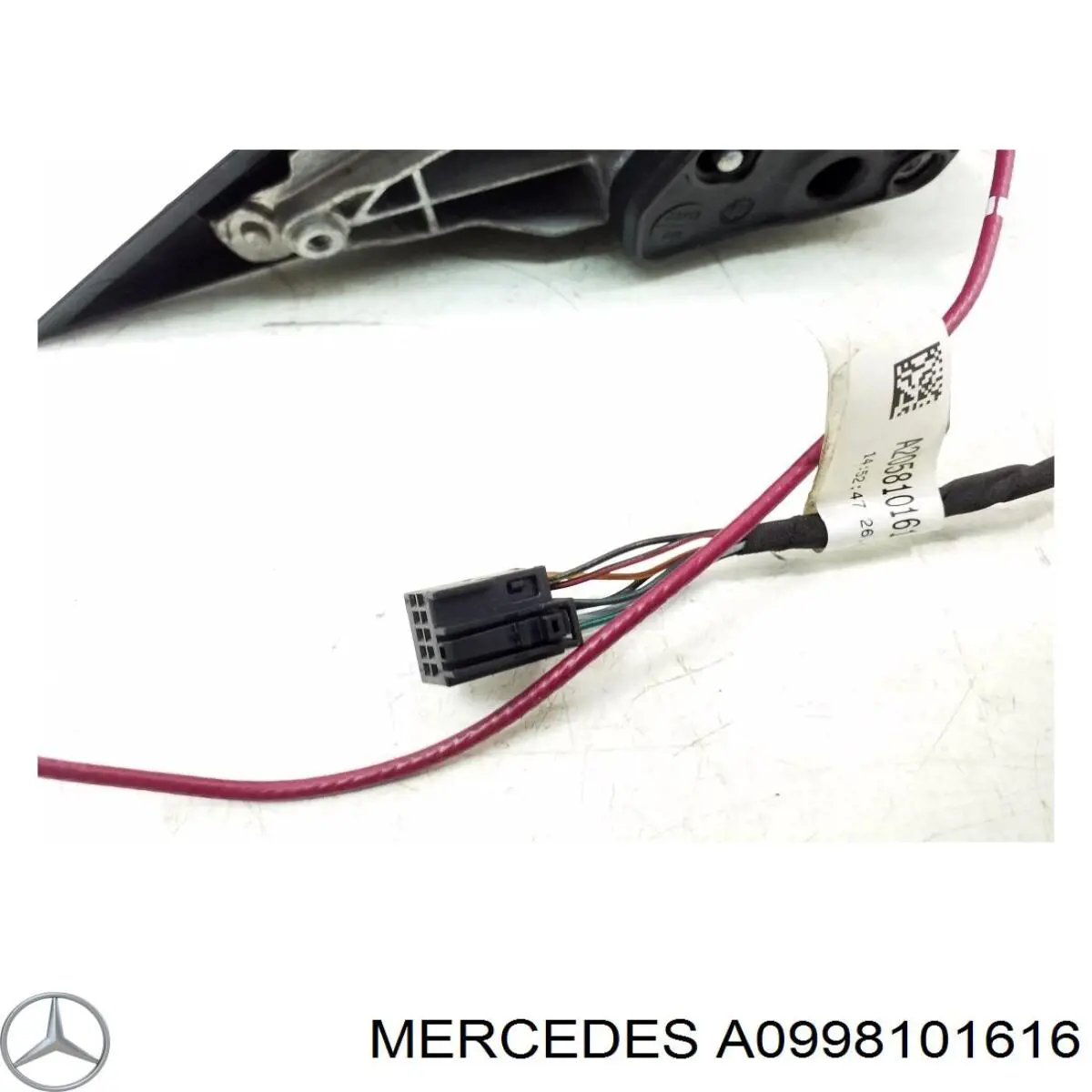 Дзеркальний елемент правого дзеркала заднього виду Mercedes A0998101616 ціна, від 44.01 USD