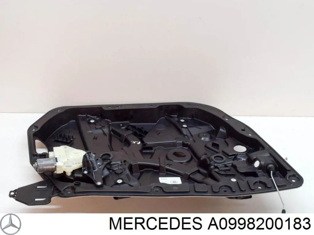 Ліхтар підсвічування ручки дверей передніх Mercedes A0998200183 ціна, від 34.53 USD