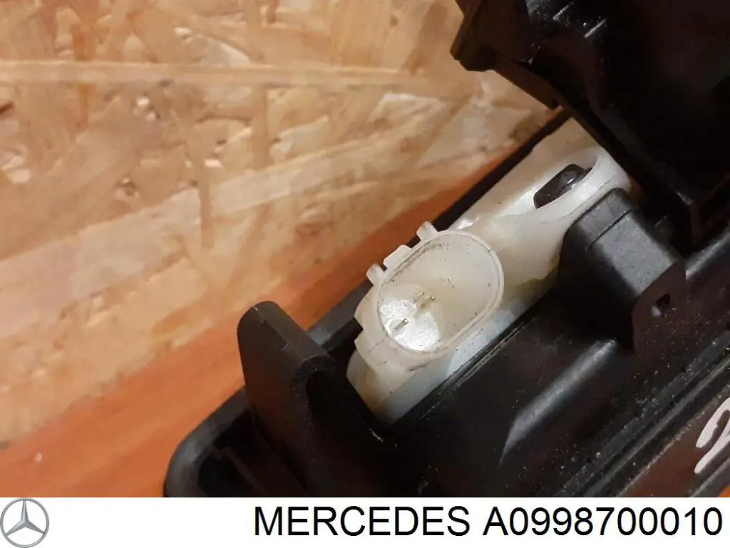 Купити A0998700010 Mercedes 