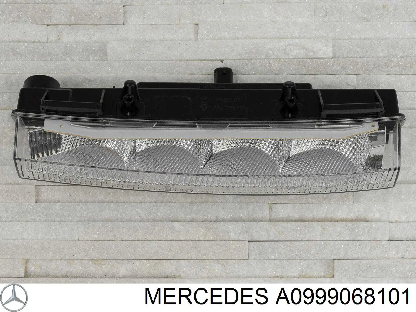 Ходові вогні, лівий Mercedes 999065700