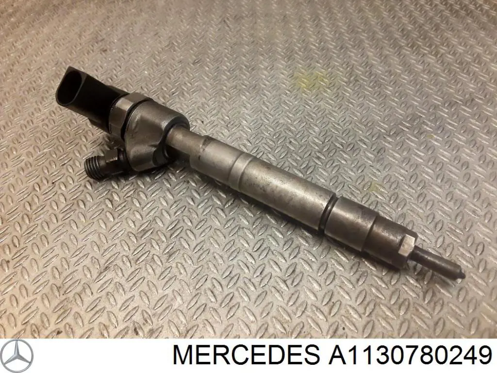 Купити A1130780249 Mercedes Форсунка дизельна в зборі, розпилювач + тримач