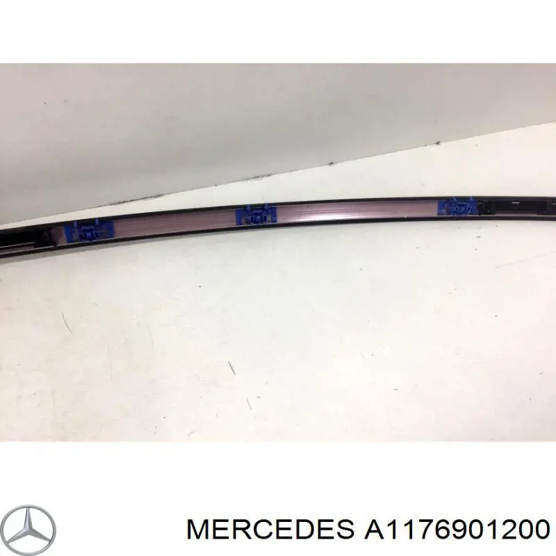 A1176901200 Mercedes Молдинг даху, правий