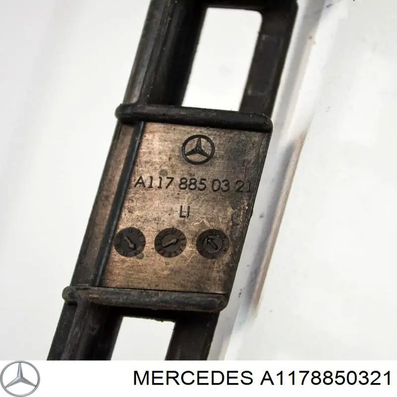 Кронштейн бампера заднього, зовнішній лівий A1178850321 Mercedes