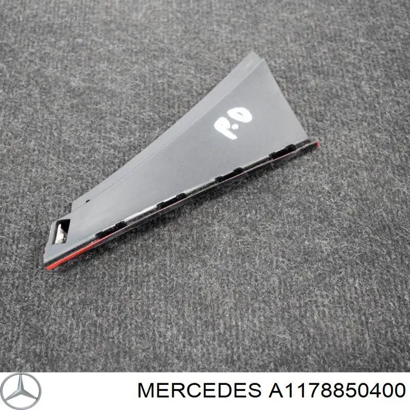Купити A1178850400 Mercedes Кронштейн бампера переднього, правий