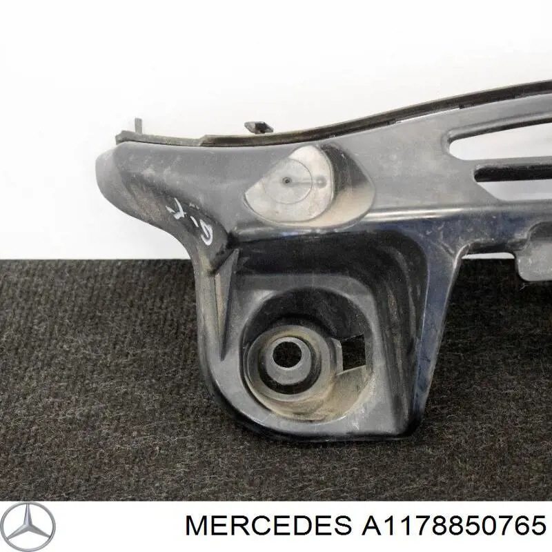 A1178850765 Mercedes Лівий кронштейн заднього бампера