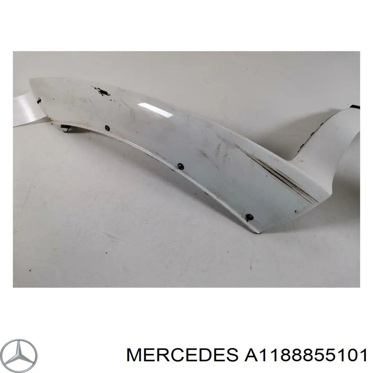 Молдинг переднього бампера, лівий A1188855101 Mercedes