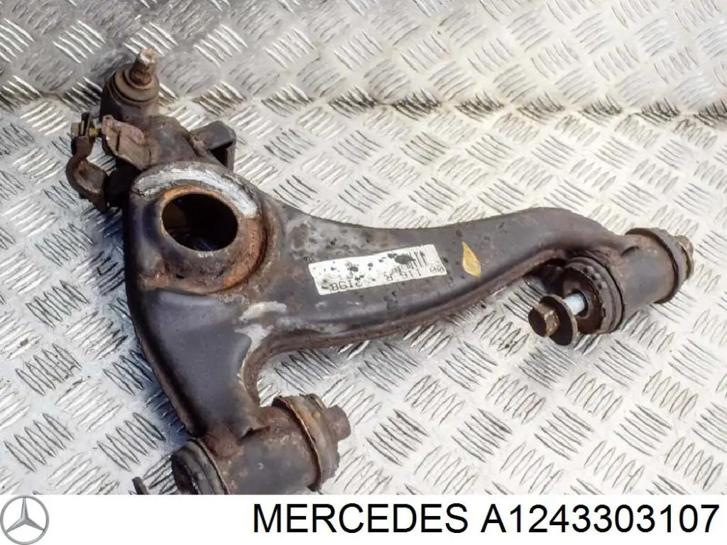 Купити A1243303107 Mercedes Важіль передньої підвіски нижній, правий