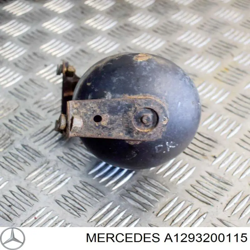 Гідроакумулятор системи амортизації, передній Mercedes A1293200115 ціна, від 172.99 USD