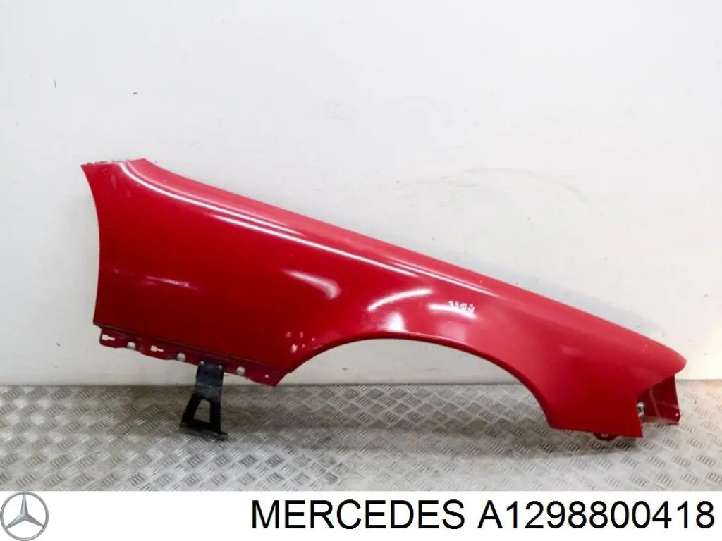 Крила A1298800418 Mercedes