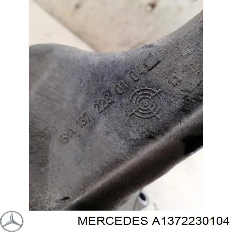 A1372230104 Mercedes Кронштейн подушки (опори) двигуна, правої