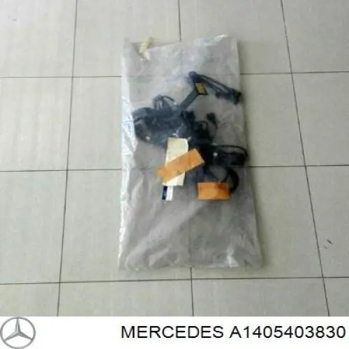 Кабель плюсової клеми акумулятора (АКБ) A1405400730 Mercedes