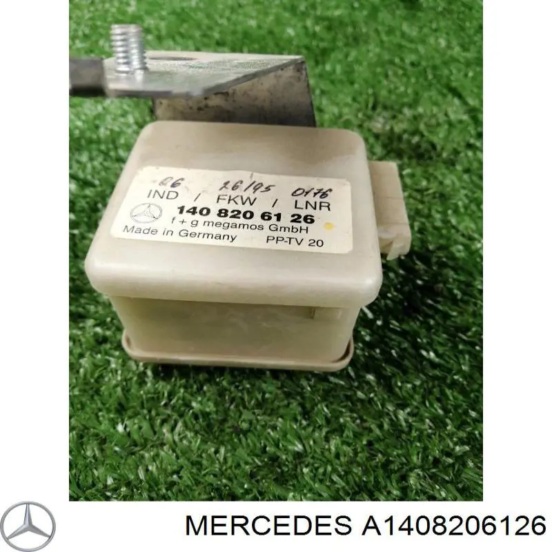 Брелок керування сигналізацією Mercedes A1408206126 ціна, від 4.22 USD
