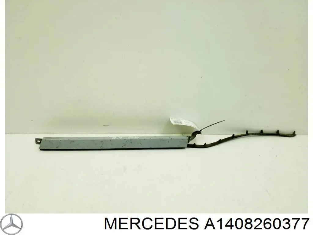Купити A1408260377 Mercedes Вія (накладка) лівої фари
