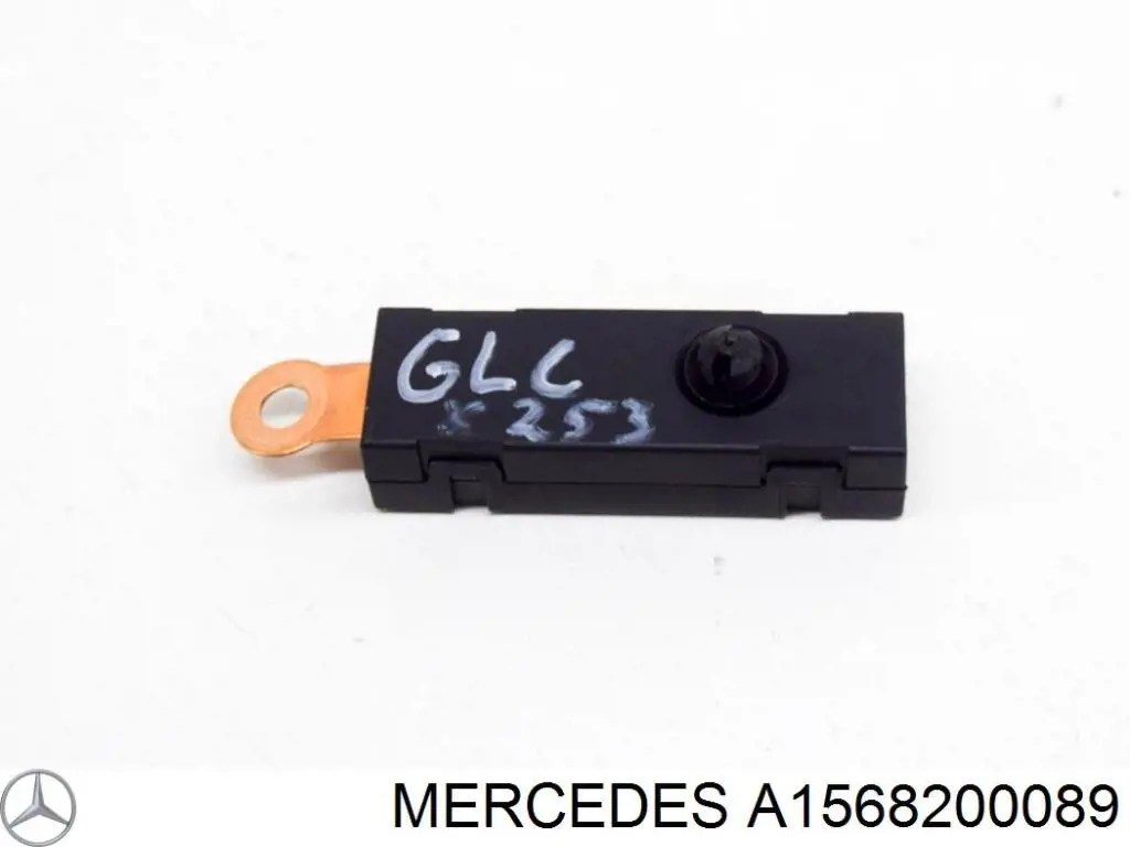 Фільтр перешкод посилювача антени на Mercedes CLA (X117)