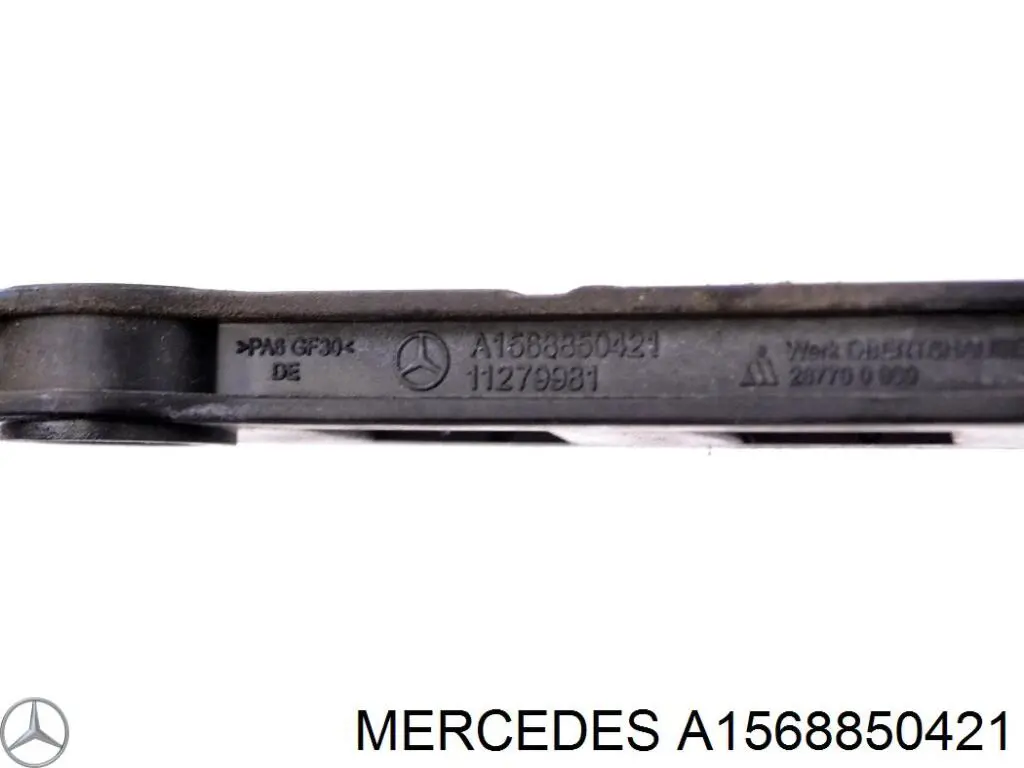 Кронштейн бампера заднього, правий Mercedes A1568850421