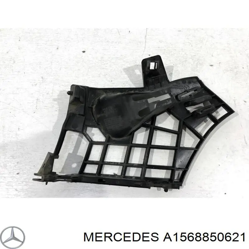 Купити A1568850621 Mercedes Кронштейн бампера переднього, правий