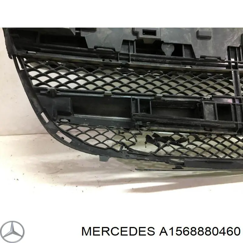 A1568880460 Mercedes Решітка радіатора
