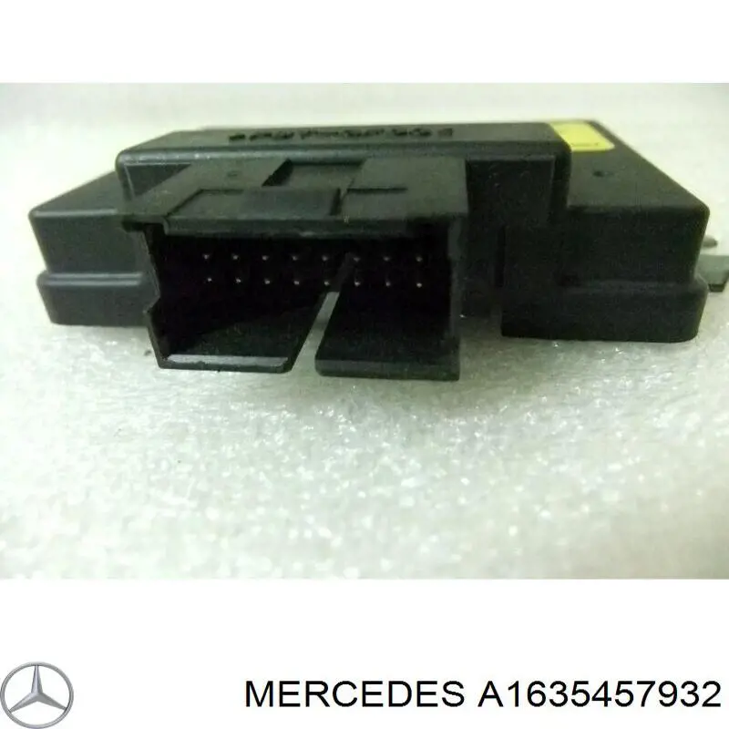 A1635457932 Mercedes Модуль керування роздавальної коробкою