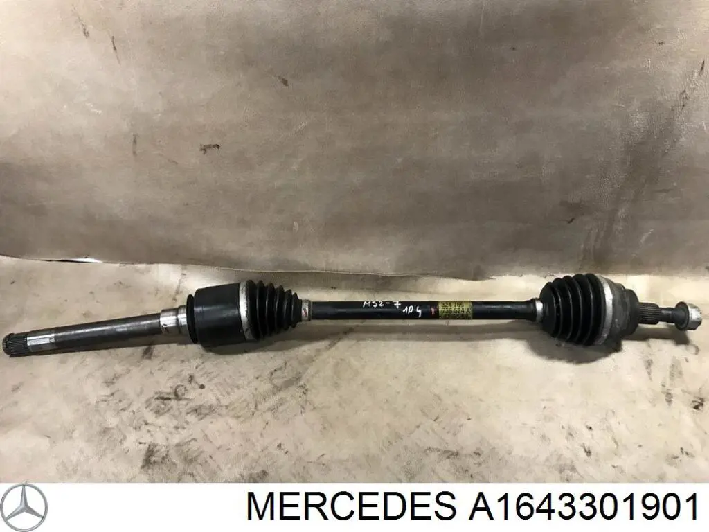 Купити A1643301901 Mercedes Піввісь права