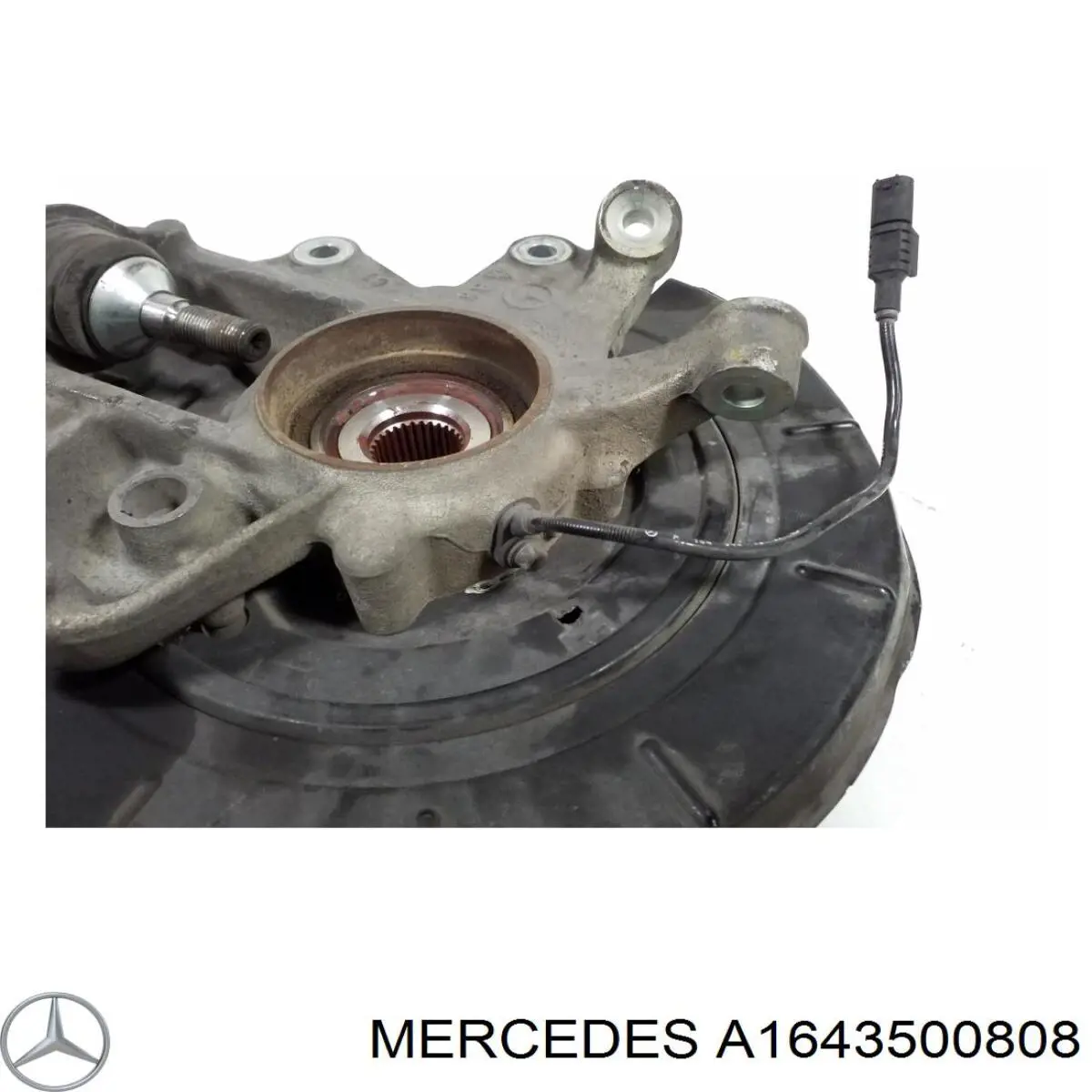 A1643500808 Mercedes Цапфа поворотна права