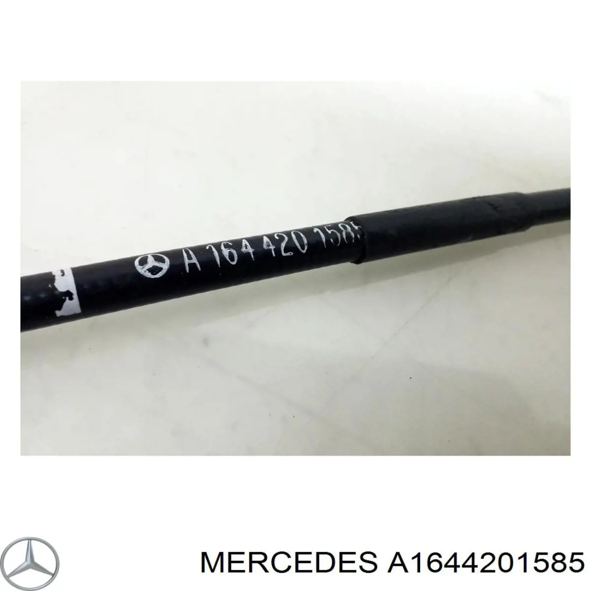 Трос стоянкового гальма передній Mercedes A1644201185 ціна, від 210.84 USD