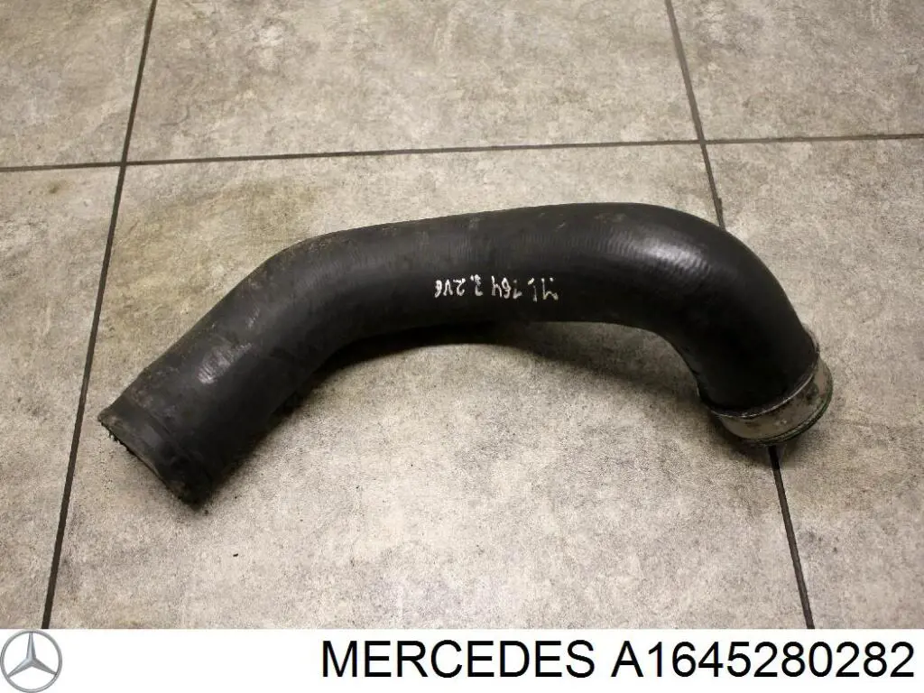 Трубка, що нагнітається Mercedes A1645280282 ціна, від 44.34 USD