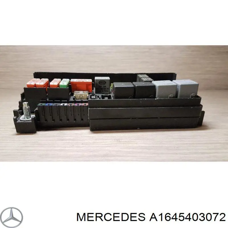 Купити A1645403072 Mercedes Блок запобіжників задній, салонний