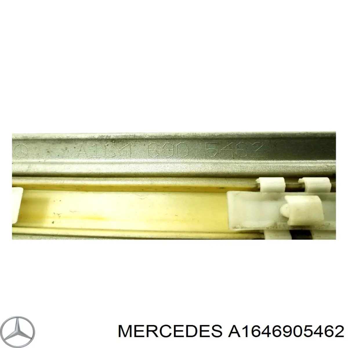 Молдинг задніх правих дверей Mercedes A1646905462 ціна, від 14.08 USD