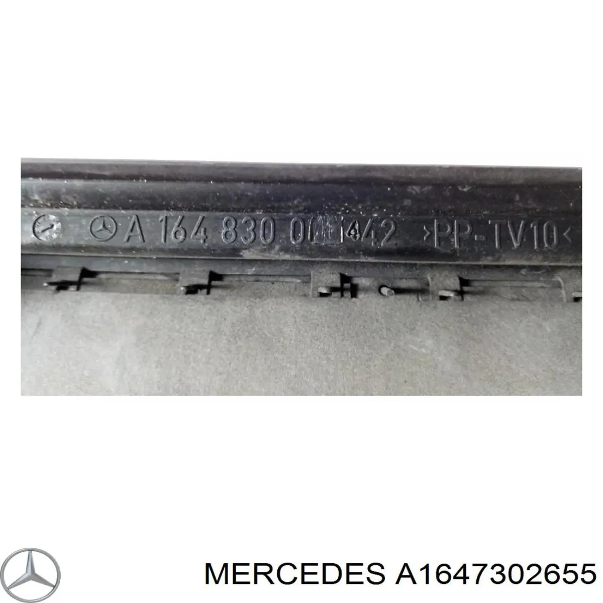 Купити A1647302655 Mercedes Кватирка двері трикутник, задня, права