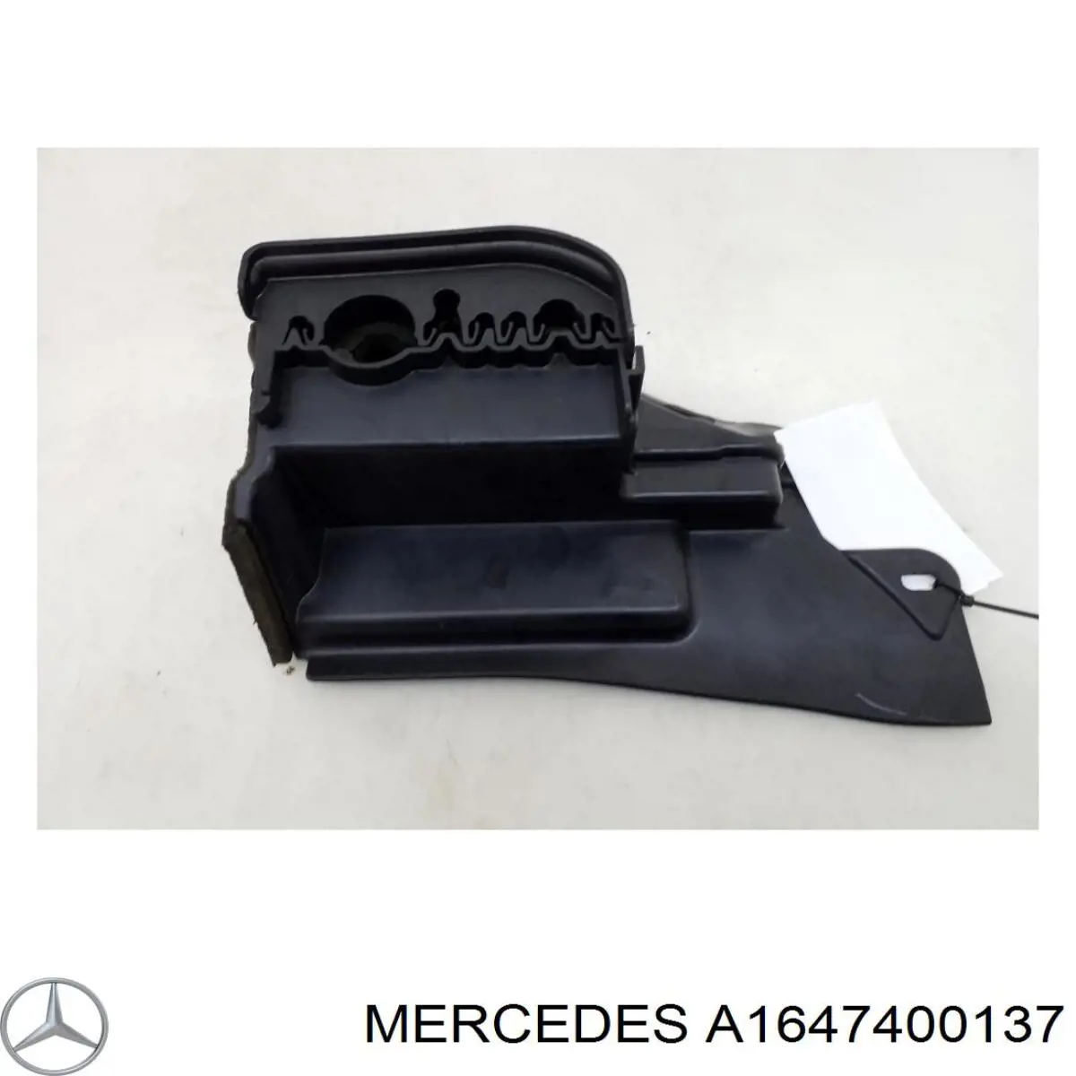 Купити A1647400137 Mercedes Петля третіх/п'ятих дверей