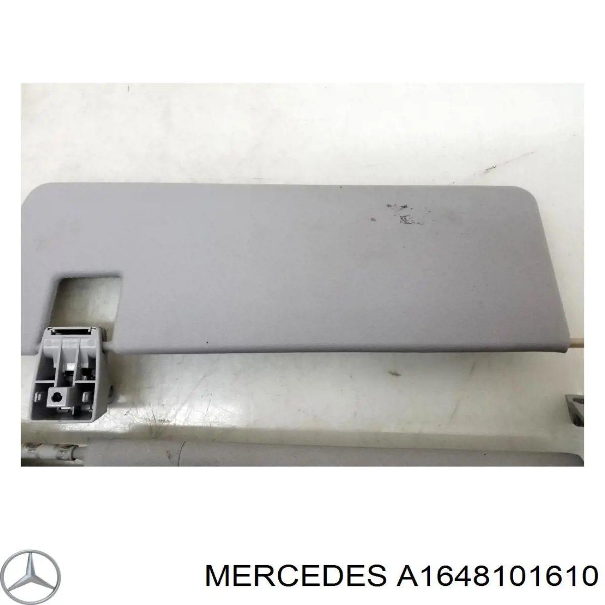 Козирок сонцезахисний автомобіля Mercedes A1648101610 ціна, від 10.16 USD