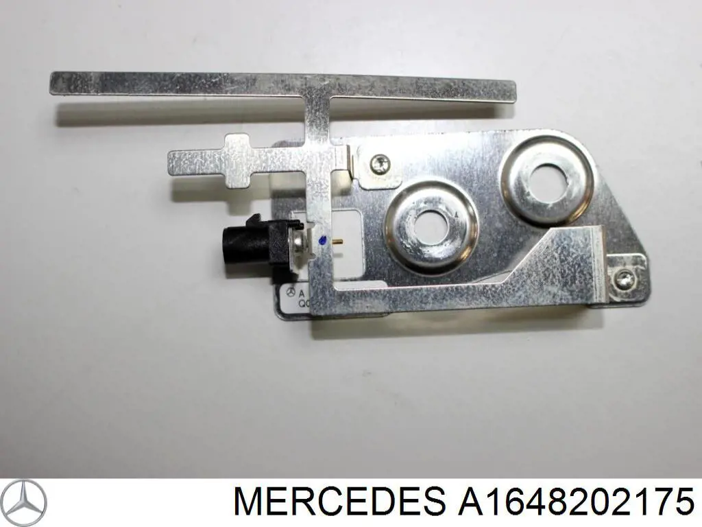 Антена Mercedes A1648202175 ціна, від 3.80 USD