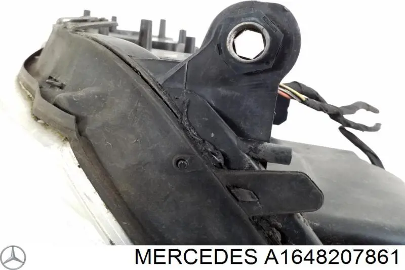 Фара права A1648207861 Mercedes