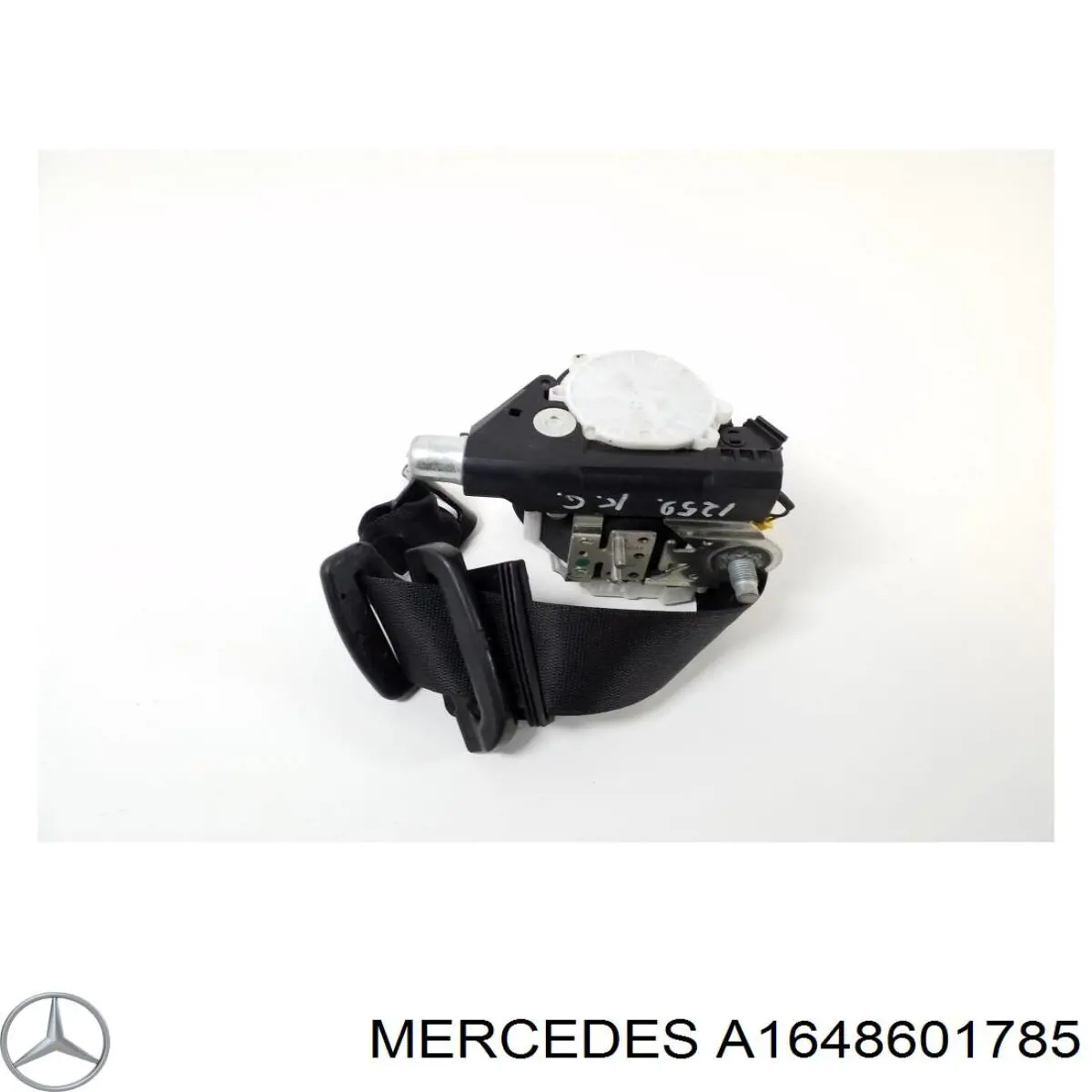 Пасок безпеки задній центральний A1648601785 Mercedes