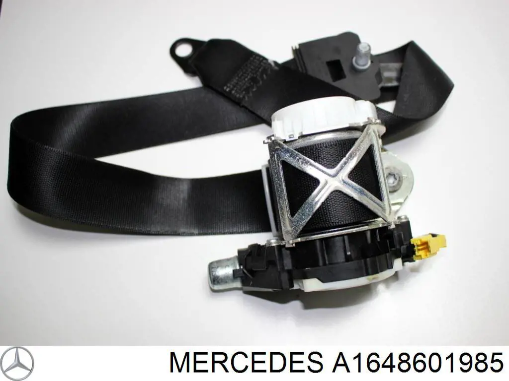 Пасок безпеки задній лівий Mercedes A16486019859C94 ціна, від 19.00 USD