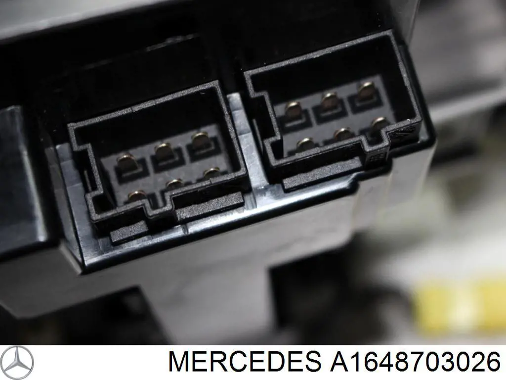Купити A1648703026 Mercedes 