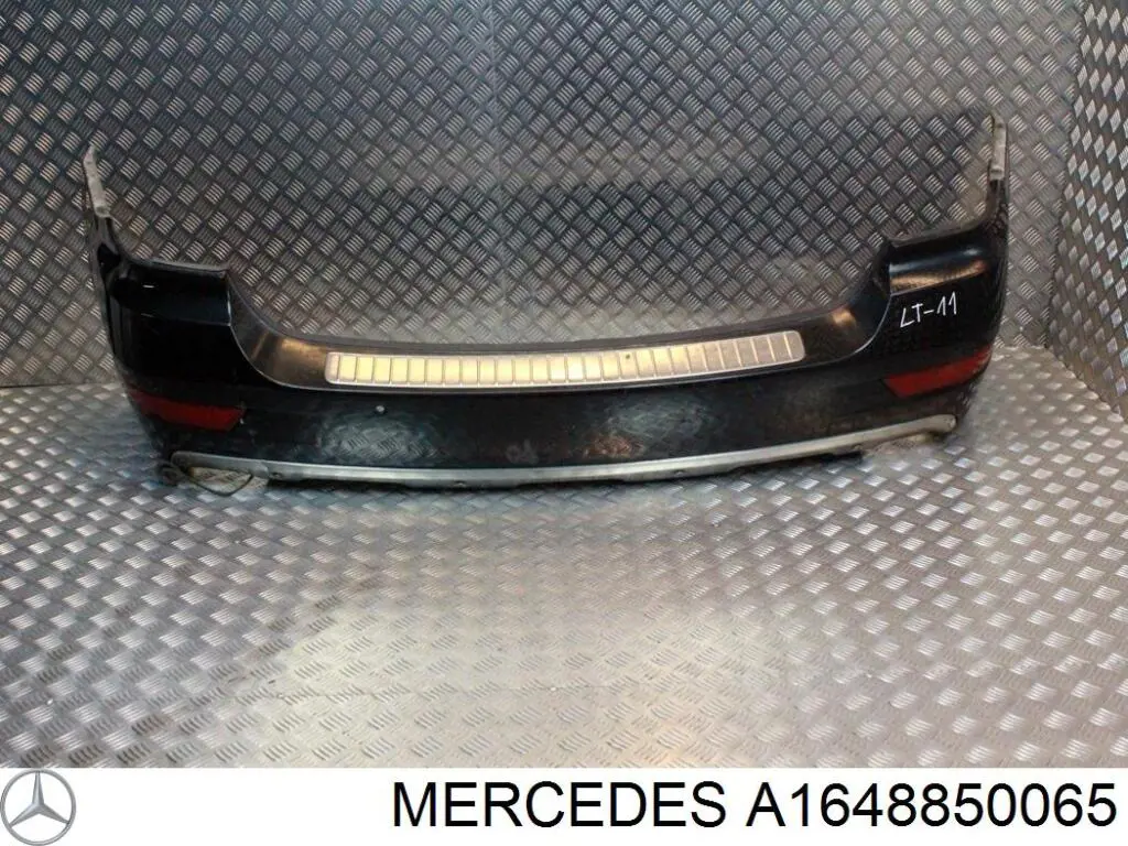Кронштейн бампера заднього, центральний Mercedes A1648850065 ціна, від 30.41 USD