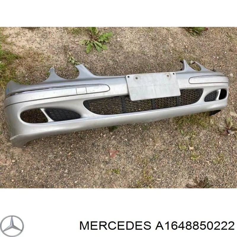 Купити A1648850222 Mercedes Накладка бампера переднього, центральна