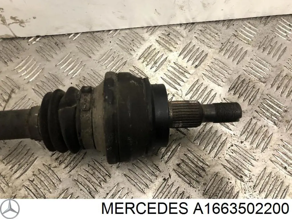 A1663502200 Mercedes Піввісь задня, ліва