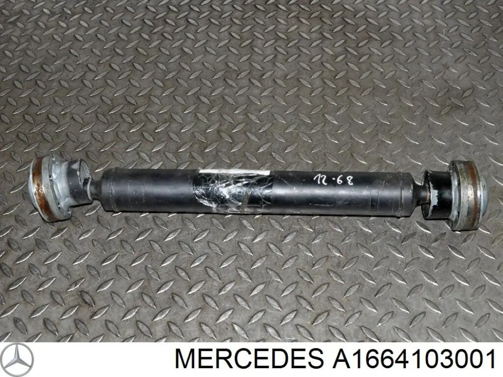 Вал карданний переднього моста Mercedes A1664103001 ціна, від 136.45 USD